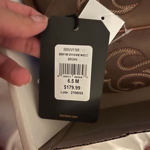 New with tags brown Western boots Sz 6.5